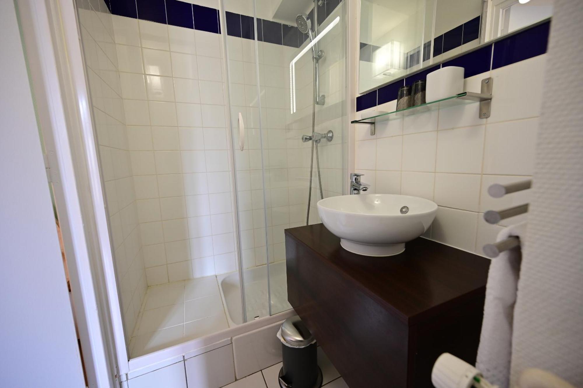 Hotel La Cuisine Des Lulus Montainville  Habitación foto