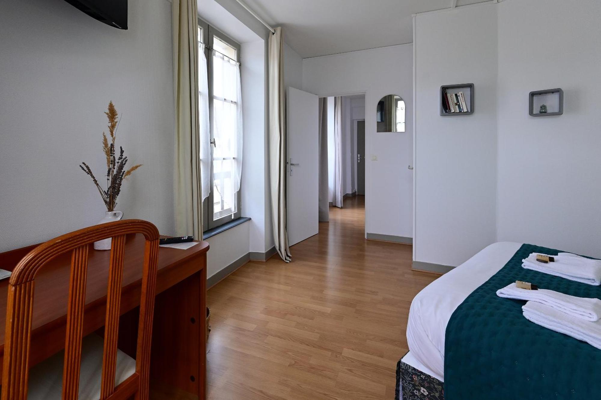 Hotel La Cuisine Des Lulus Montainville  Habitación foto