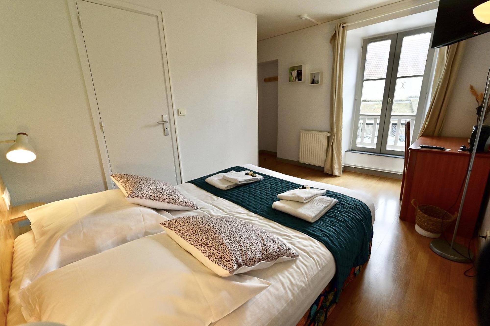 Hotel La Cuisine Des Lulus Montainville  Habitación foto