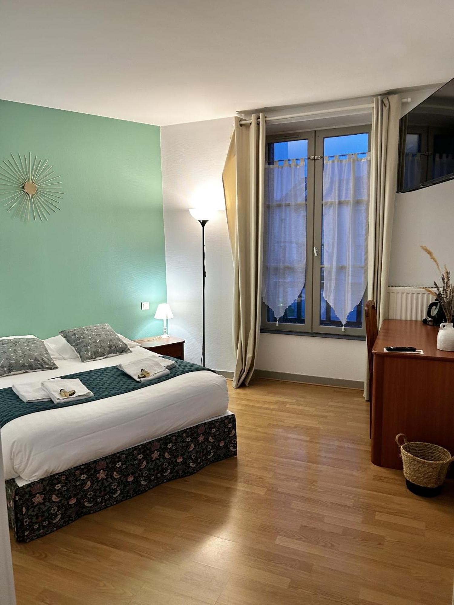 Hotel La Cuisine Des Lulus Montainville  Habitación foto